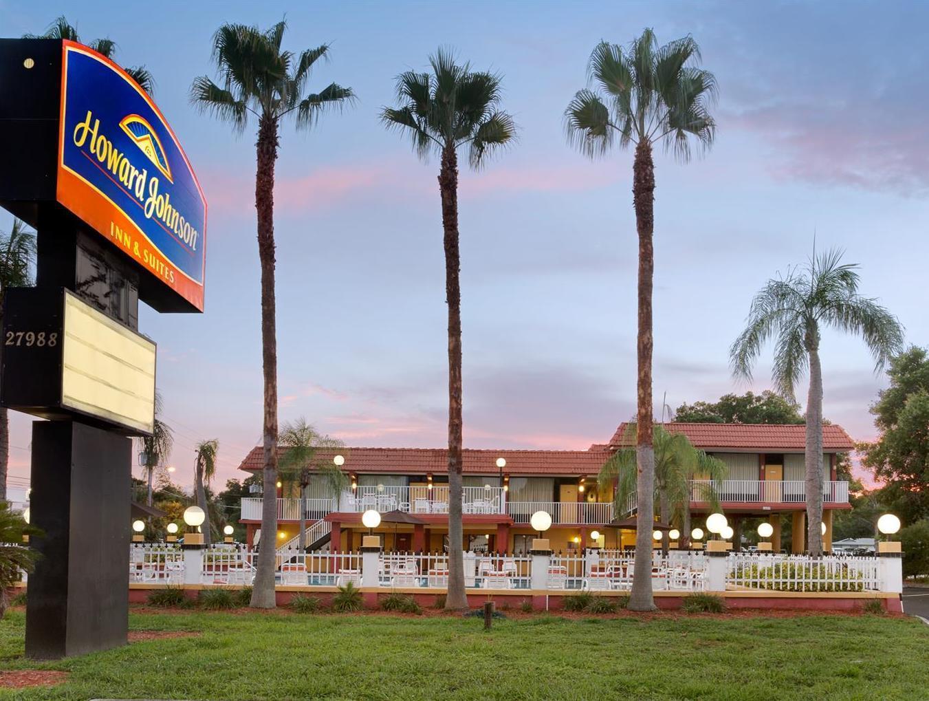 Howard Johnson By Wyndham Clearwater - Dunedin Exterior photo